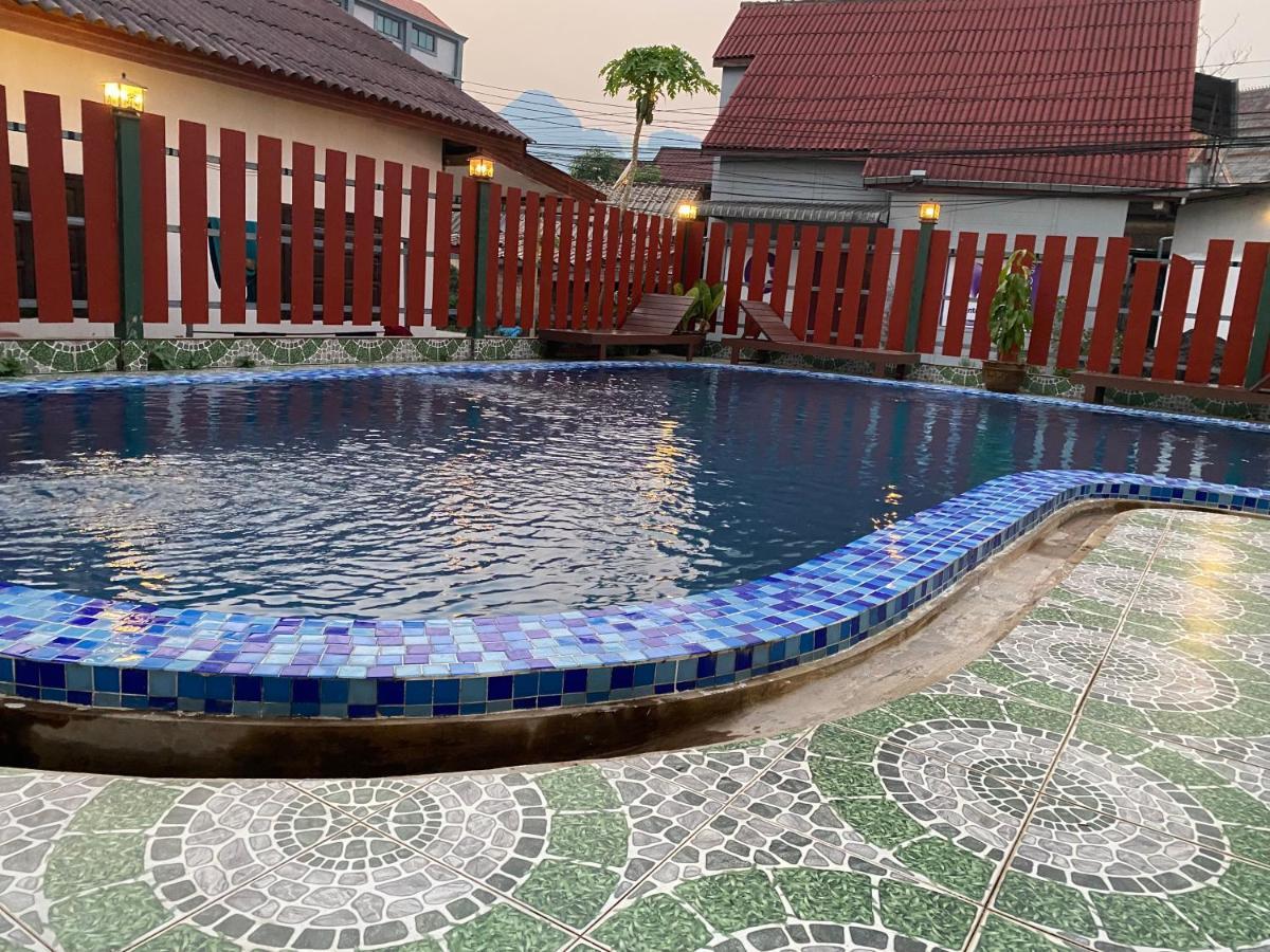 Premier Vang Vieng Hotel Dış mekan fotoğraf