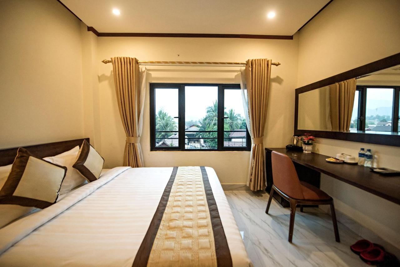 Premier Vang Vieng Hotel Dış mekan fotoğraf